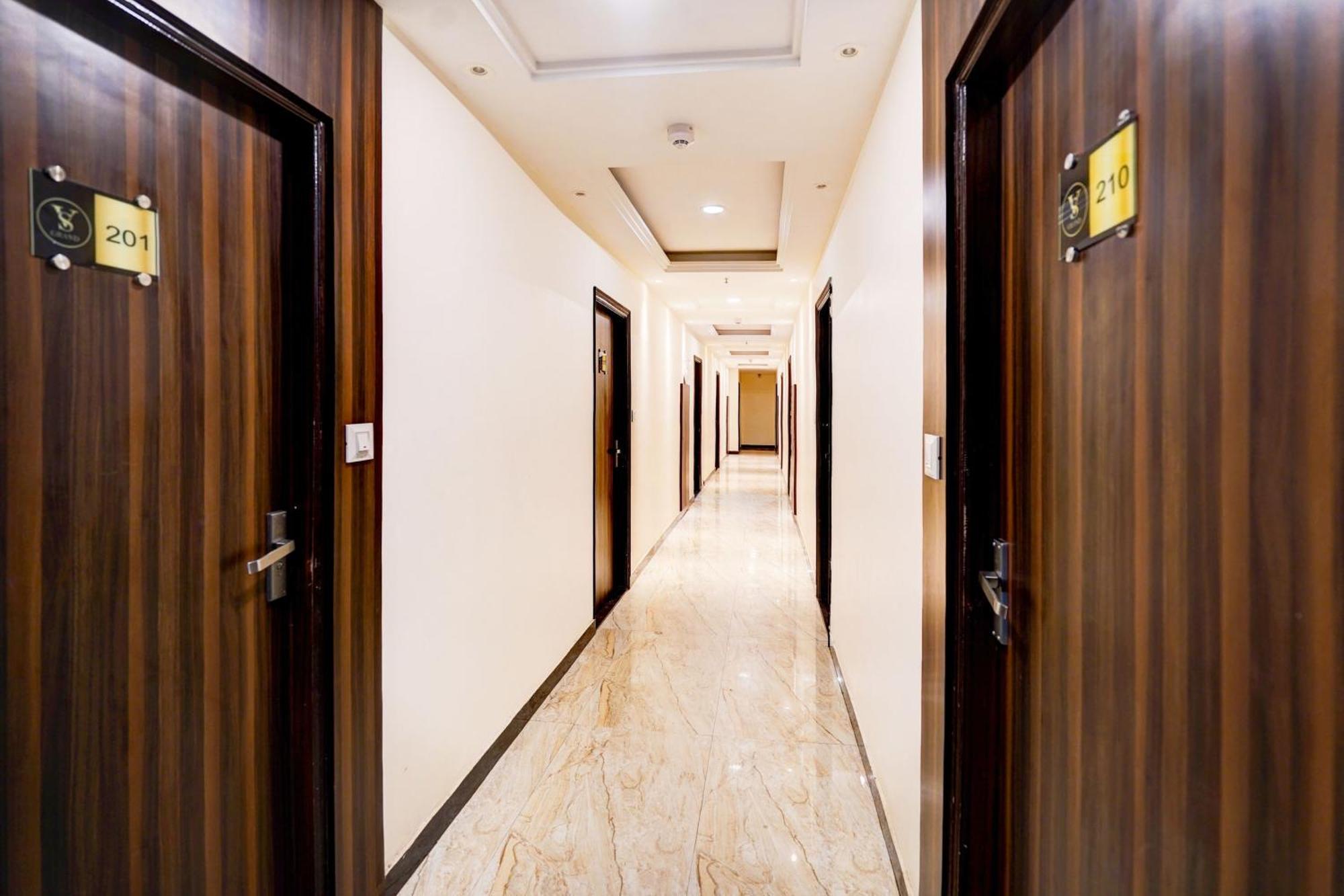 Hotel Townhouse Ram Katora Near Vishwanath Temple Formerly Sv Grand 3*